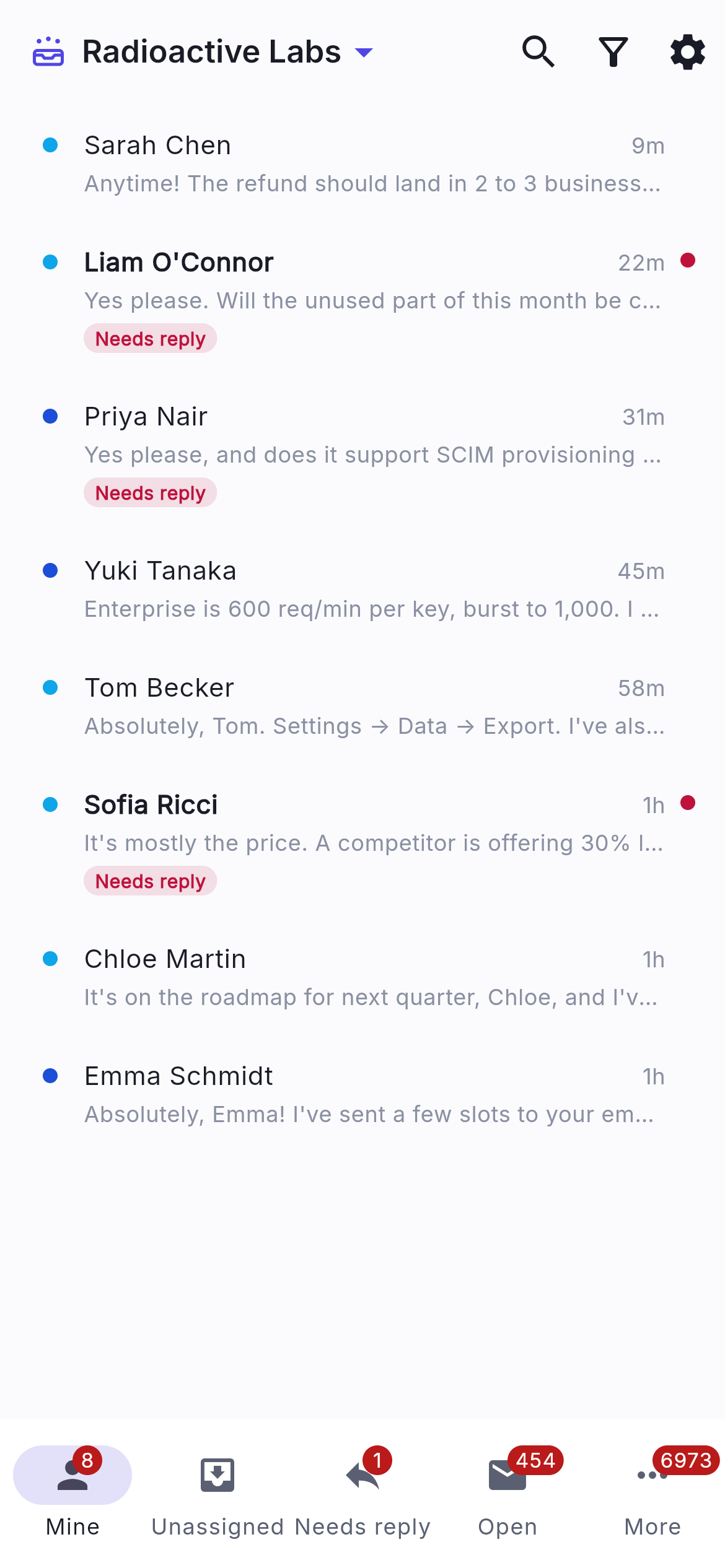 The UniversalInbox app on a phone